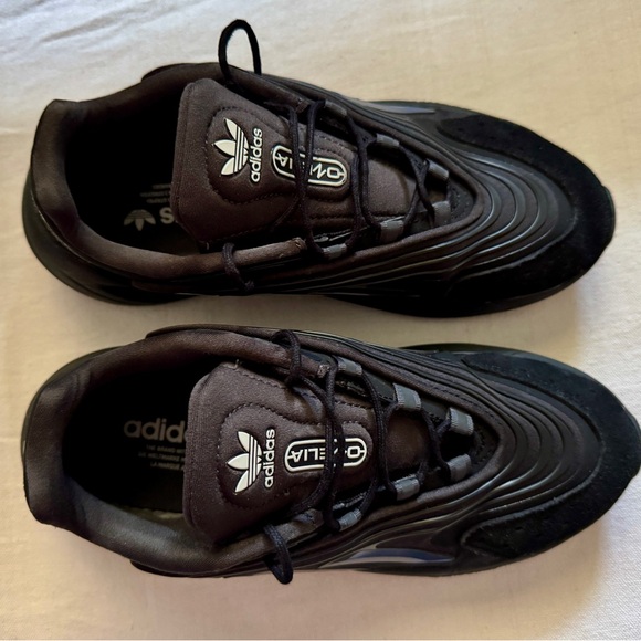 adidas Originals Men's Ozelia Sneaker | Size: 8 | Black - Picture 4 of 9